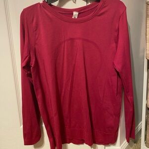 Bright pink long sleeve lululemon top